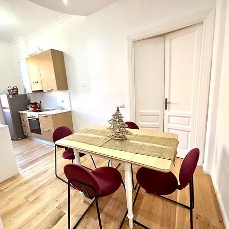 Vatican Haven Apartament *